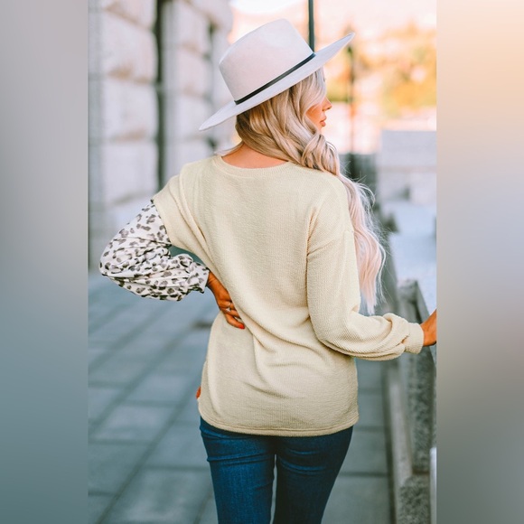 NWOT Leopard Color Block Sweatshirt - Picture 7 of 10